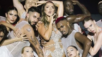 Hadise Harbiye Sahnesinde Fırtına Gibi Esti!