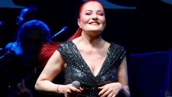 Candan Erçetin: "Beni Seksapel Üzerinden Tanımlamak Çok Ayıp"