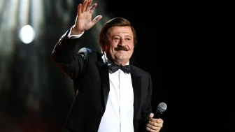 Ünlü Sanatçı Selami Şahin Sevenlerini Korkuttu!
