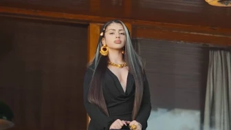 Asya Alizade, Hayranının Temasına Hızlı Refleksle Müdahale Etti