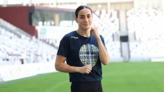 Milli Boksör Gizem Özer "Uçuk" Nedeniyle Dünya Şampiyonasından Diskalifiye Edildi