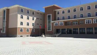 Sivas'ta büyük panik! Okullara saldırı tehdidi savuran öğrenci yakayı ele verdi