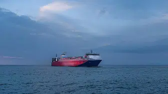 Hürmüz Boğazı'nda sular duruldu: Ticari gemilere yeşil ışık yakıldı