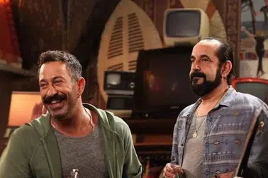 Cem Yılmaz Özkan Uğur'u Doğum Gününde Unutmadı