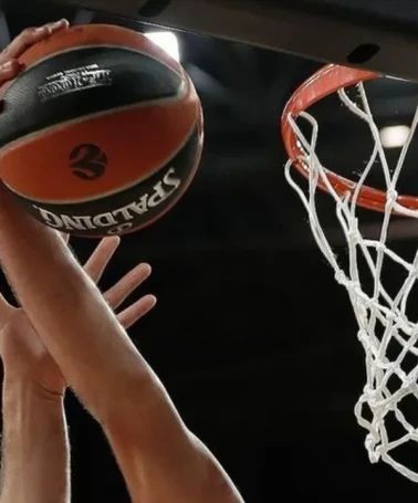EuroLeague’de En İyi 5'i Belli Oldu! Nigel Hayes-Davis Sezonun En İyi 5'inde!