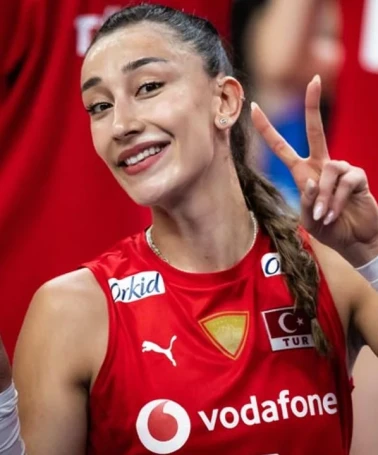 Hande Baladın’dan Radikal İmaj Değişikliği!