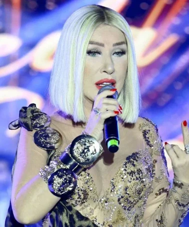 Seda Sayan'dan Estetik Bağımlılığı Eleştirilerine Sert Yanıt: "Bunu Açıkça Söylüyoruz"