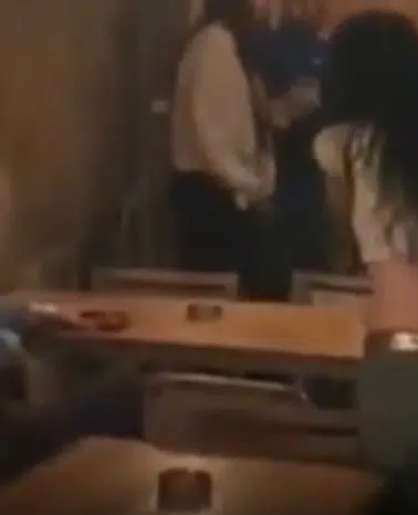 Ozan Güven için Kadıköy'de şok anlar: Mekandaki kadınlar "Failler dışarı" diyerek protesto etti