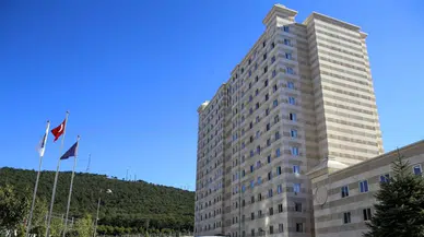 İstanbul Maltepe’de KYK Yurdunda Tavan Çöktü, Asansör Düştü!