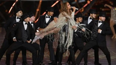Jennifer Lopez'in Mekke Yakınındaki Konseri Olay Yarattı: "İslam’a Hakaret" Tepkisi!