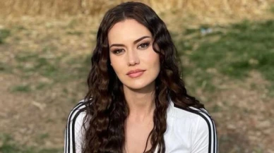 Fahriye Evcen, Küçük Oğlu Kerem ile Poz Verdi: "Parlayan Yıldızım"