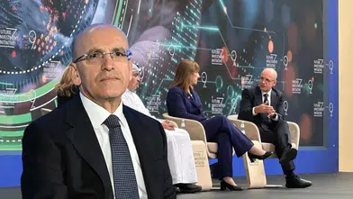 Mehmet Şimşek’ten Küreselleşme ve Korumacılık Mesajı: “Riskleri Azaltma Dönemindeyiz”