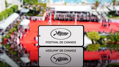 Cannes’da Yeni Dönem: Çıplaklık ve Hacimli Kıyafetlere Yasak Geldi!