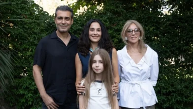 "Çok Uzak Çok Yakın" Dizisinin Adı Değişti! Yeni Adıyla Yayına Başlayacak