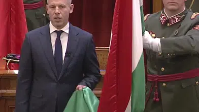 Macaristan’da yeni dönem: Viktor Orban devri kapandı, Peter Magyar koltuğa oturdu