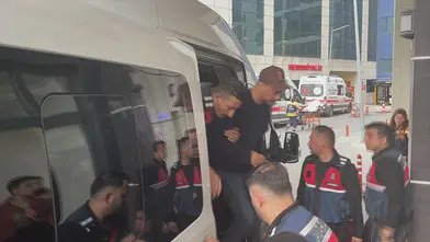Ünlü isimlere uyuşturucu operasyonu: Adliye koridorlarında hareketli saatler