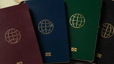 Pasaportunuzun rengi tesadüf değil: İşte ülkelerin o dört rengi seçme sebebi