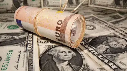 Dövizde Yükseliş Hızı Artıyor: Dolar 42 TL’yi Zorluyor, Euro 49 TL’ye Yaklaştı!