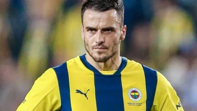Fenerbahçe, Filip Kostic’in Bonservisini Almak İçin Juventus’la Masada! Mourinho Onay Verdi
