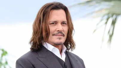 Johnny Depp Geri Dönüyor: Day Drinker Filmindeki Yeni İmajı Hayranlarını Şaşırttı