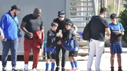 Franck Ribery Antalya’da Oğlunun Maçını İzledi: Bayern Münih U14 Takımı Türkiye’de Sahada