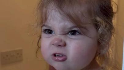 “My Arkadash” Sophia Bu Kez Sahada! Minik Fenomen Maçta Seremoniye Çıktı