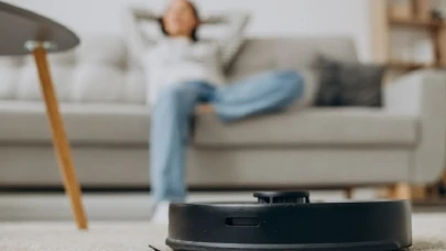 Robot Süpürgeler Artık Ev İşlerinden Daha Fazlasını Yapacak! 100 Yeni Fonksiyonla Yeniden Programlandılar