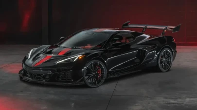 Chevrolet Corvette ZR1X Sahneye Çıktı: 0’dan 100’e 2 Saniyeden Kısa Sürede Ulaşıyor!