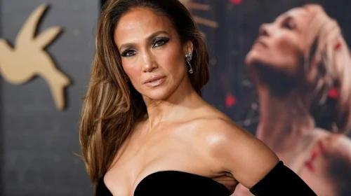 Jennifer Lopez Amerikan Müzik Ödülleri Provalarında Yaralandı: Burnuna Dikiş Atıldı