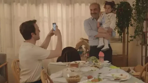 İlk Kez Torunuyla Buluşan Azem’in O Sahnesi Yürek Dağladı!