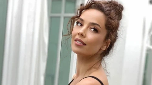 Azra Akın’dan Dikkat Çeken Açıklamalar: "Şiddet Görürsem Ortamı İndiririm"