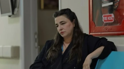Esra Dermancıoğlu’ndan “Siyah Kalp”e Sert Tepki: “Sizin Adınıza Utandım!”