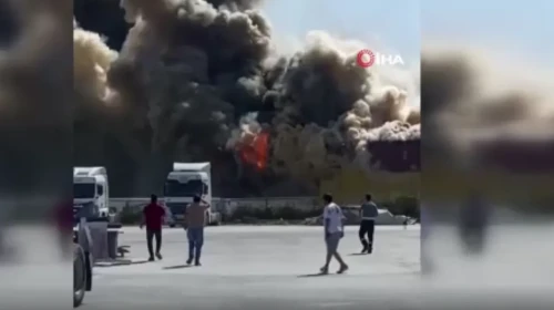 İstanbul Arnavutköy'de Lojistik Deposunda Yangın Çıktı