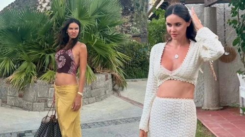 Zeynep Demirel, Minik Kızı Yasmin’le Yoga Keyfini Paylaştı