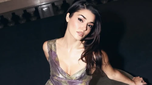 Hande Erçel, Annesini Kaybetmesinin Zorluklarını Anlatırken Duygusal Anlar Yaşadı