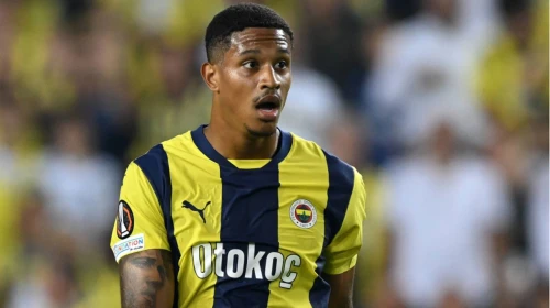 Fenerbahçe'den Oosterwolde Hamlesi: Sözleşmesi 2028'e Uzatıldı!