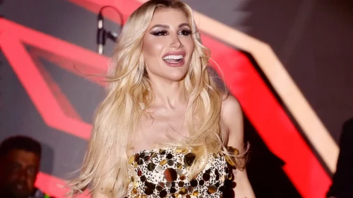 İrem Derici Merdiven Kazası Sonrası Hastaneye Kaldırıldı