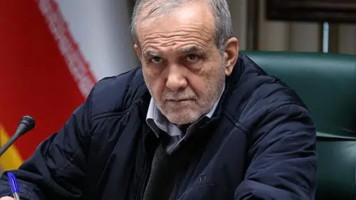 Hürmüz Boğazı'nda tansiyon zirvede: Pezeşkiyan'dan diplomasi çağrısı