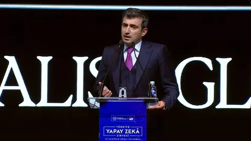 Selçuk Bayraktar'dan teknoloji dünyasına sert uyarı: İnsanlık 'sentetik esaret' altında