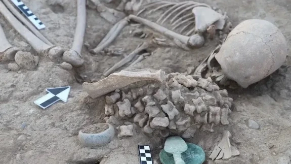 5.000 Yıllık Mezarda Şaşırtan Gerçek! Kurbanların Çoğu Ergen Kızdı