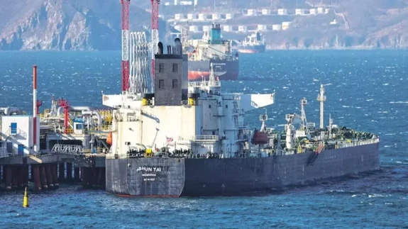 Petrol Talebinde Sürpriz Revizyon! ABD ve Çin Etkisiyle Rakamlar Düştü