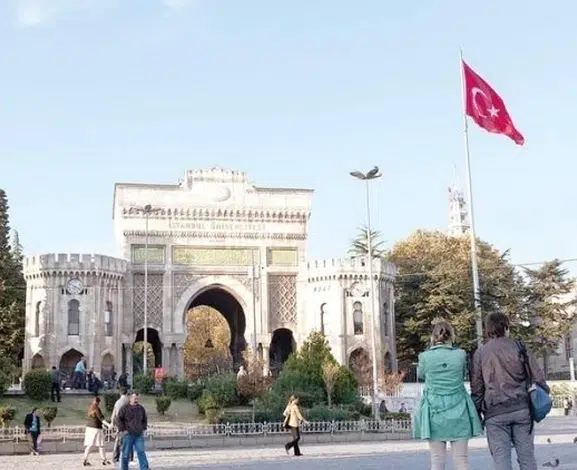 QS 2027 Raporu: İstanbul ve Ankara dünyanın en iyi 100 öğrenci şehri arasında yerini korudu