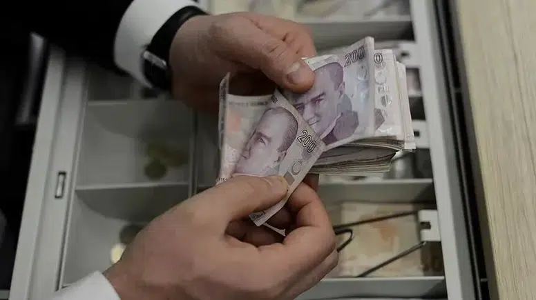 Emeklinin gözü kulağı Meclis’teydi: En düşük maaş düzenlemesinde sona gelindi