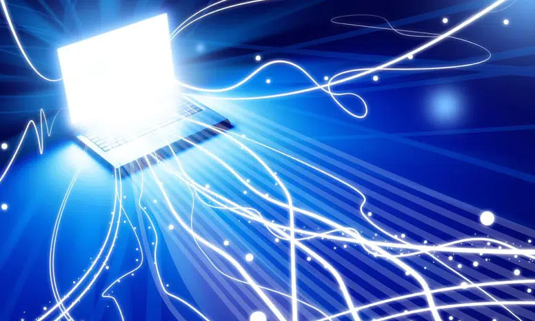 İran'da 87 günlük dijital tecrit bitiyor: Pezeşkiyan'dan internete "açılın" talimatı