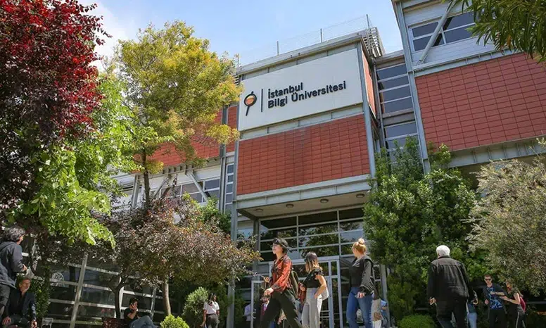Yükseköğretim dünyasında şok gelişme: İstanbul Bilgi Üniversitesi’nin kapısına kilit vuruldu