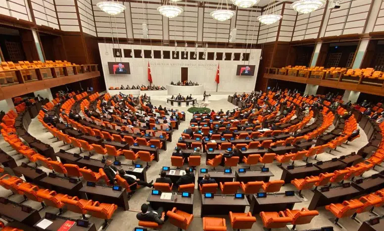 AK Parti’den Yeni Ekonomi Paketi: Emlak Vergisi, Prim Desteği, Doğum Borçlanması...