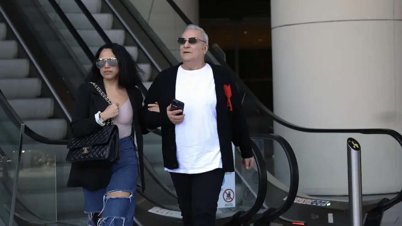 Mehmet Ali Erbil Zorlu AVM’de Görüntülendi! Yanındaki Güzel Kim? 2