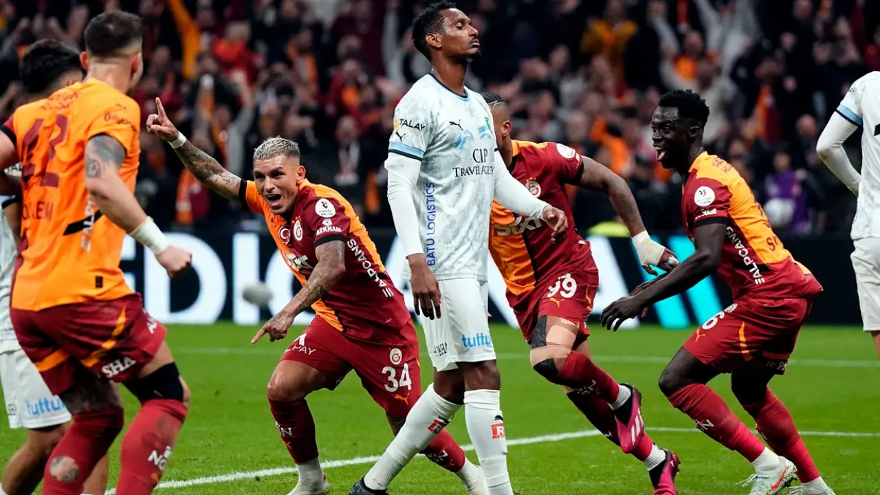 Lucas Torreira ve Davinson Sanchez Sahne Aldı: Galatasaray Zirve Yarışını Bırakmıyor! 1