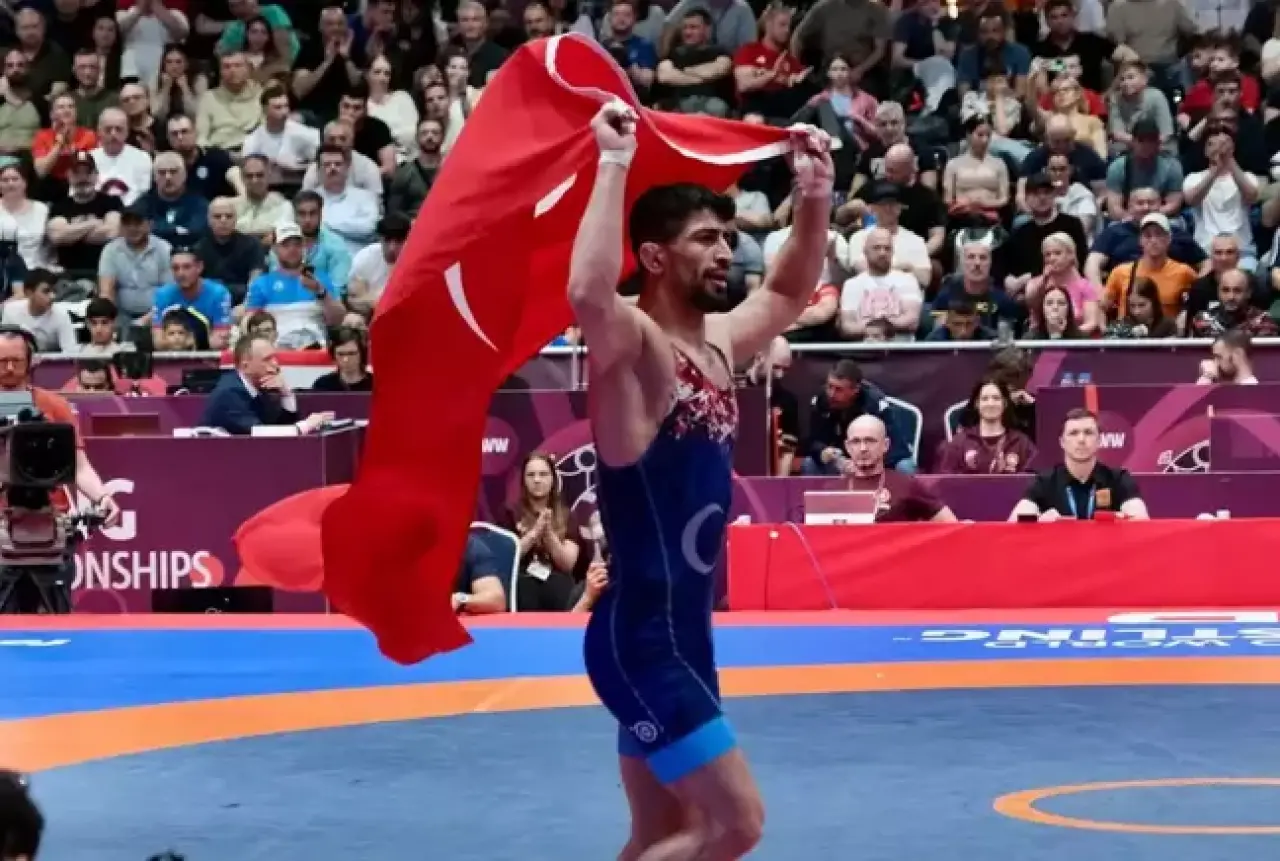 Kerem Kamal’dan Avrupa’da Altın Zafer! Grekoromen 63 Kiloda Şampiyon 1