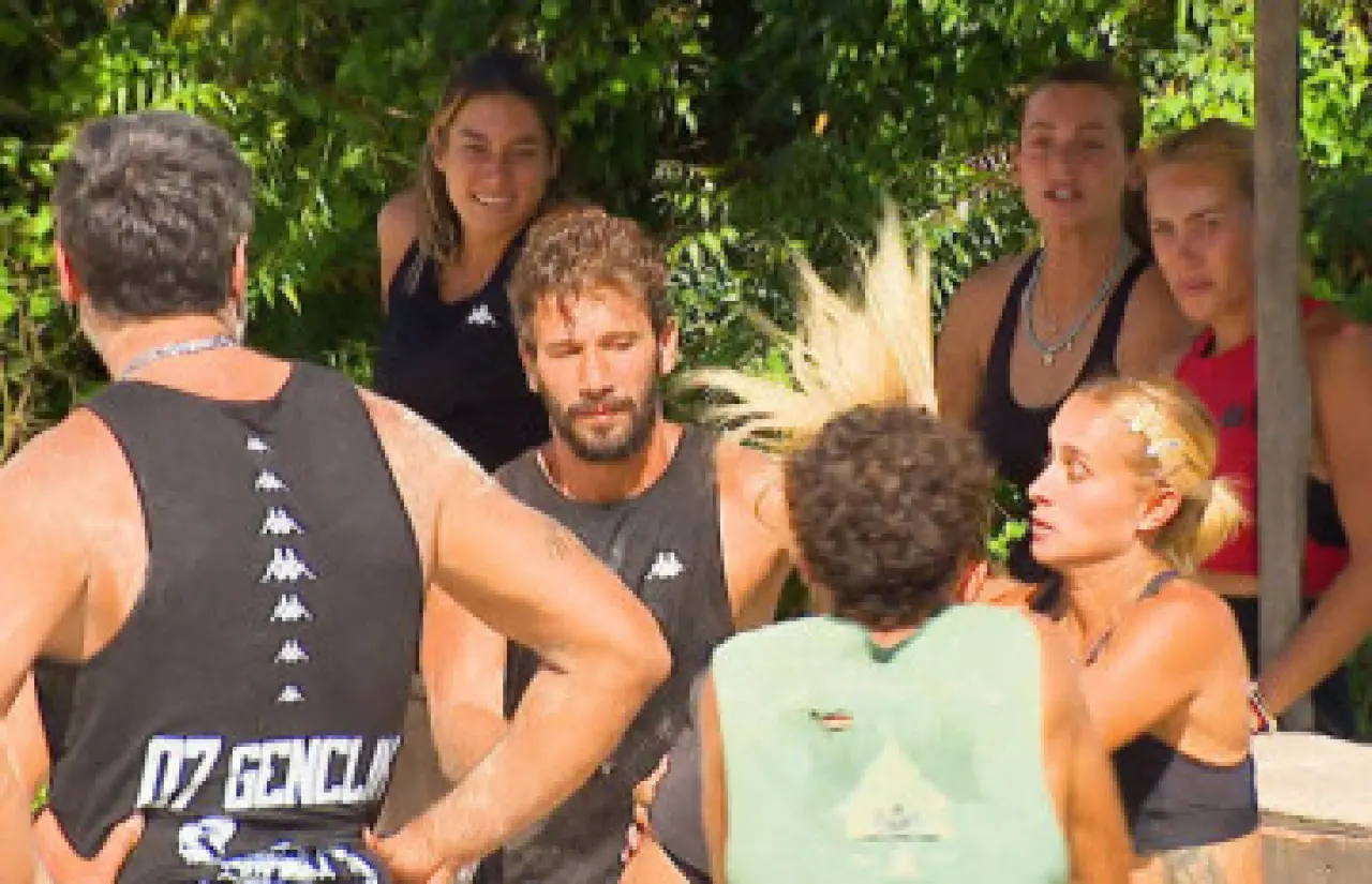 Survivor’da Aile Hasreti Son Buluyor! 5 Yarışmacı Türkiye’ye Dönüyor 2